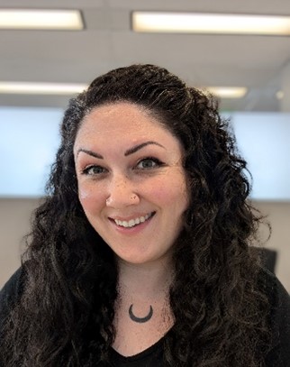 Danielle Meyer headshot