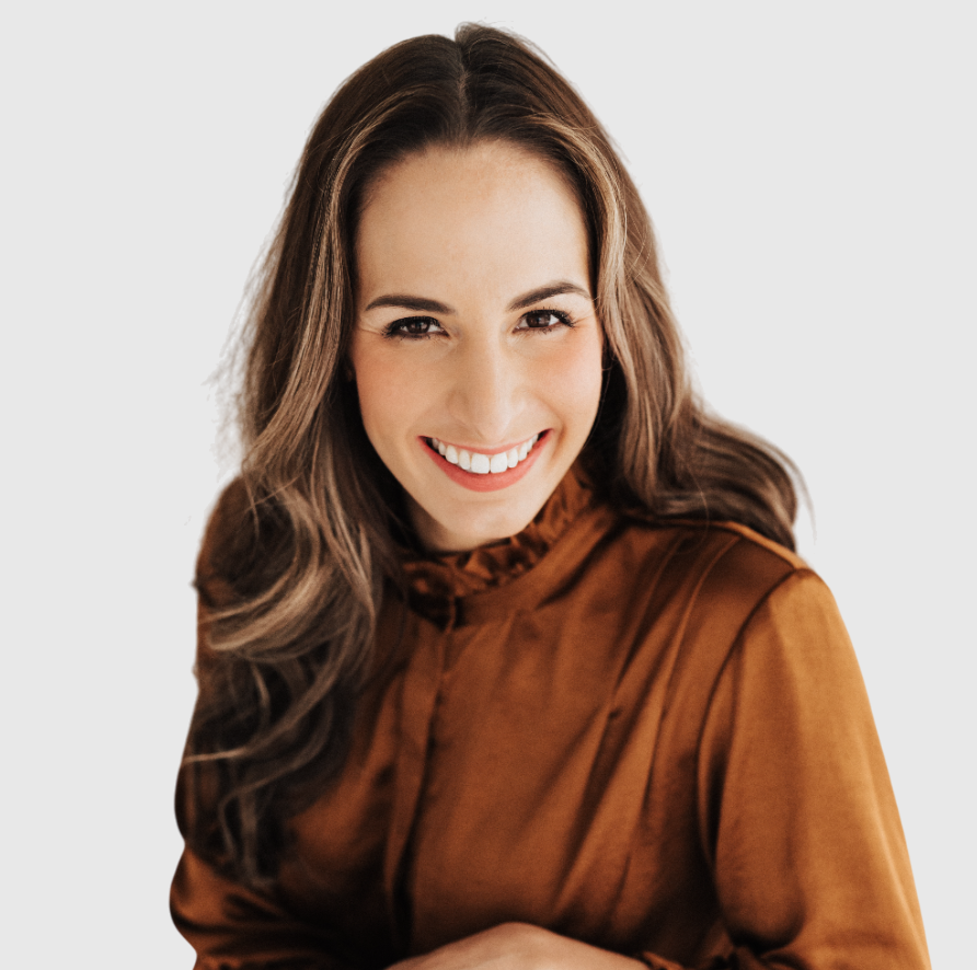 Anne Hudson Headshot